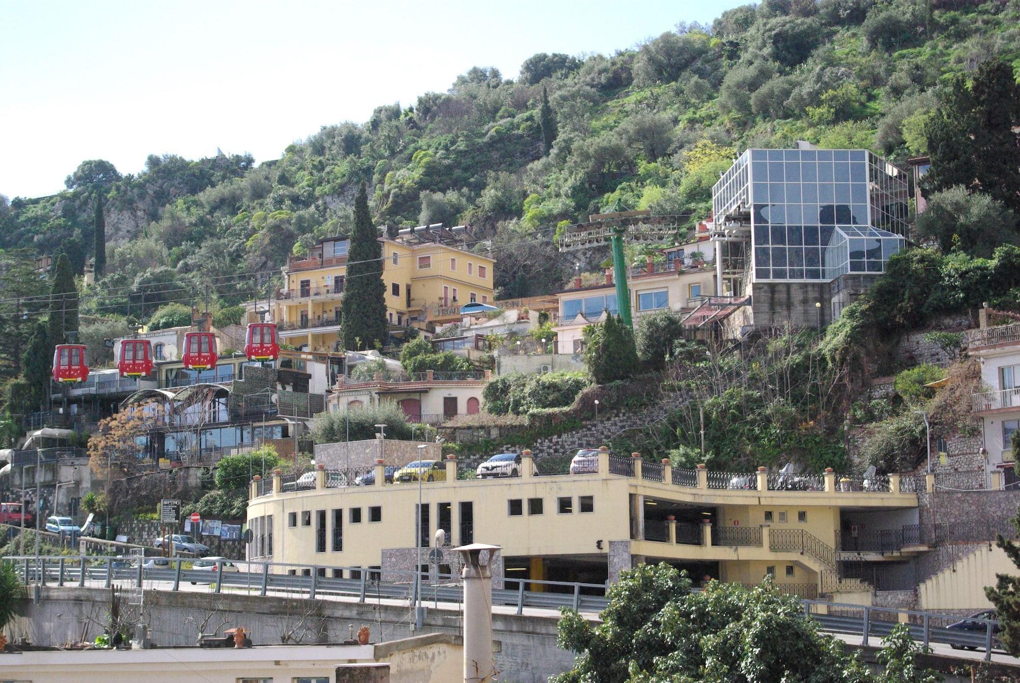 Hotel Natalina 2*