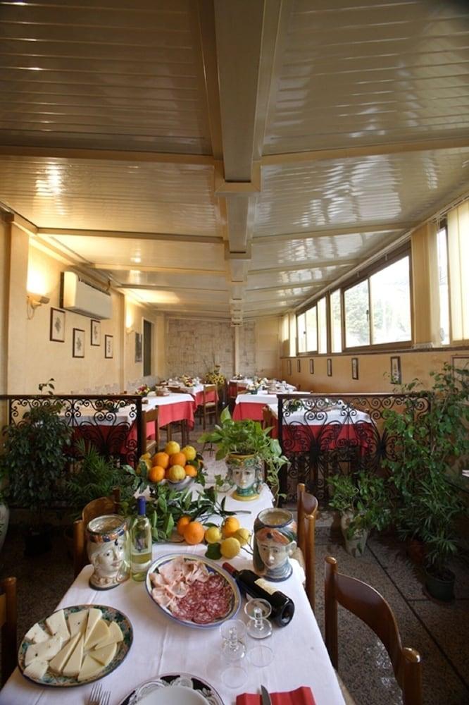 Hotel Natalina